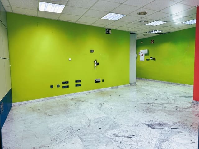 2 makuuhuone Toimisto vuokrattavana paikassa Motril - 950 € (Ref: 9480808)