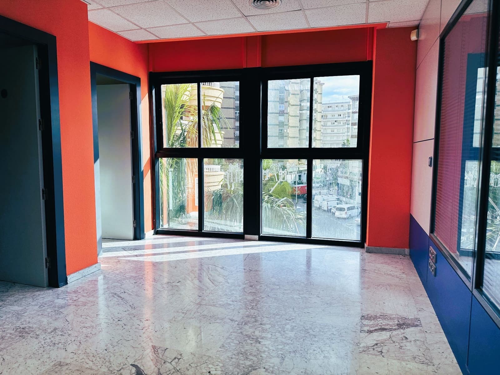 2 bedroom Office for rent in Motril - € 950 (Ref: 9480808)