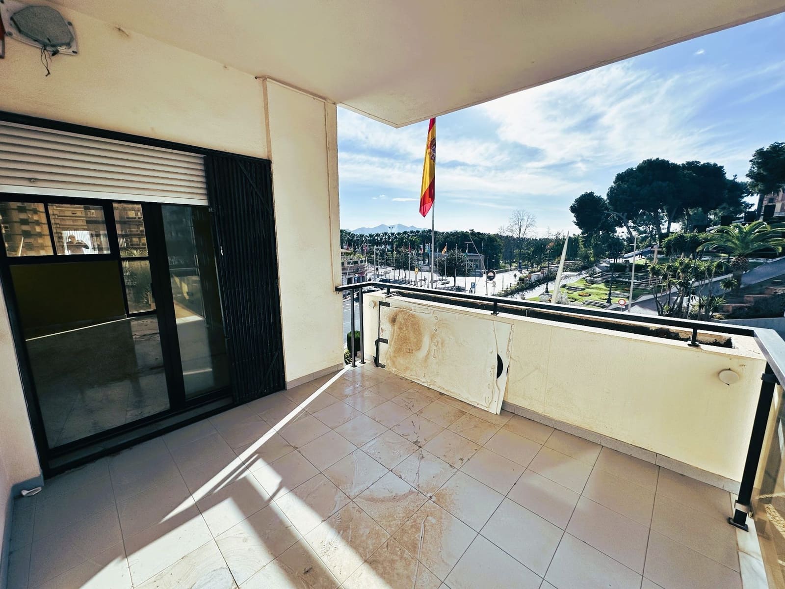 2 bedroom Office for rent in Motril - € 950 (Ref: 9480808)