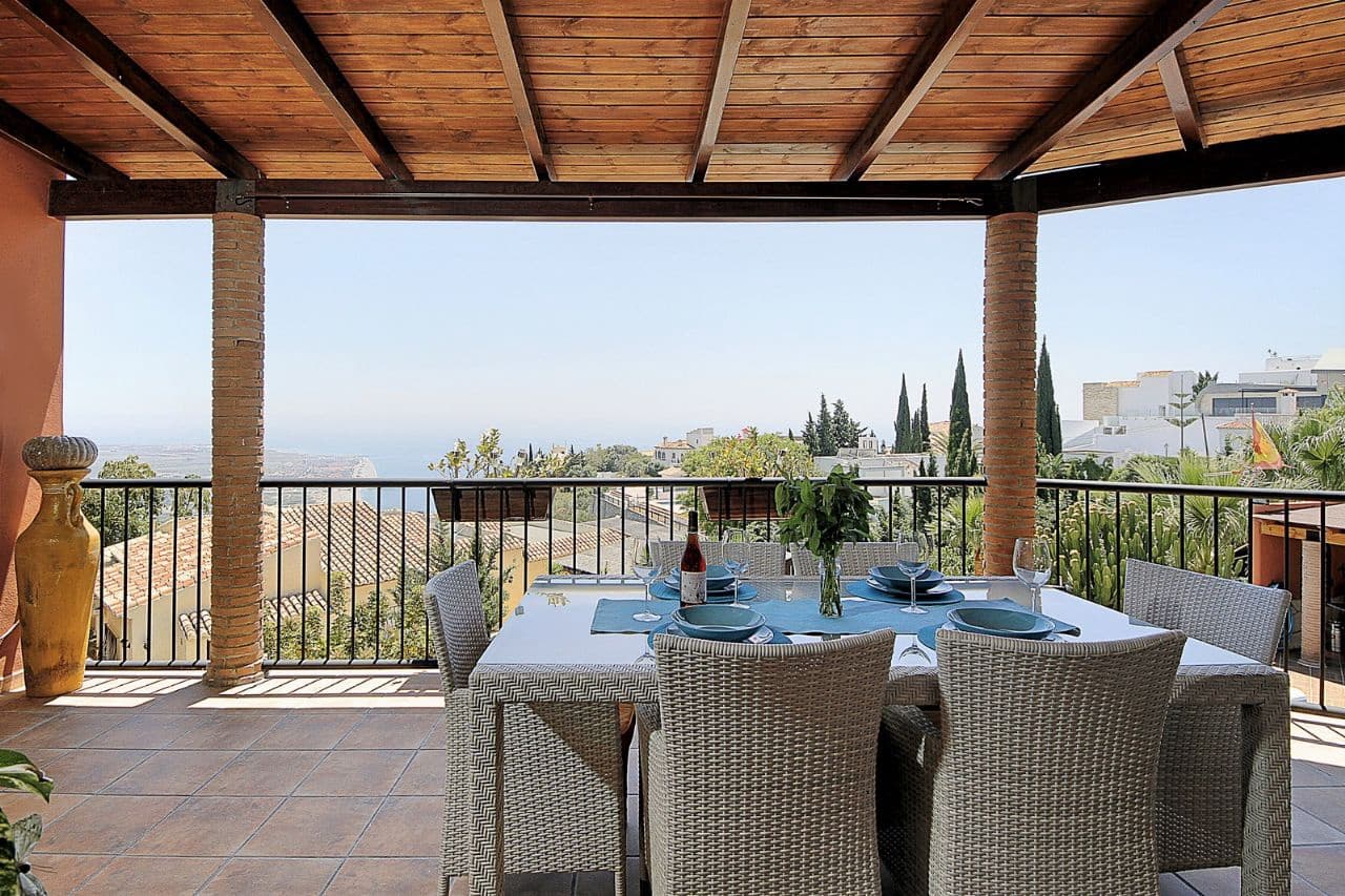 Chalet de 5 habitaciones en Salobreña en venta con piscina garaje - 740.000 € (Ref: 9480809)