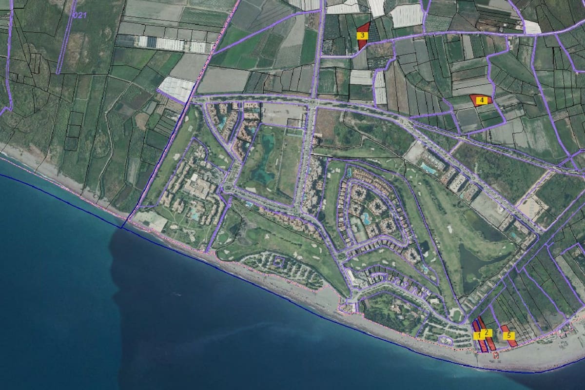 Rakentamaton maa myytävänä paikassa Motril - 370 000 € (Ref: 9480810)