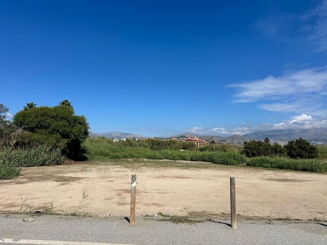 Rakentamaton maa myytävänä paikassa Motril - 370 000 € (Ref: 9480810)