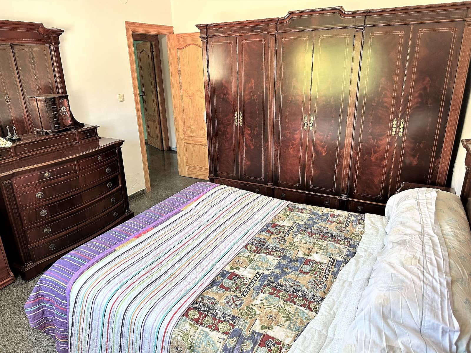 4 bedroom Villa for sale in Torrenueva with garage - € 275,000 (Ref: 9480814)