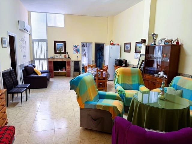 5 quarto Moradia Geminada para venda em Motril com garagem - 435 000 € (Ref: 9508383)