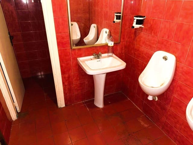 2 bedroom Commercial for sale in Motril - € 82,000 (Ref: 9550738)