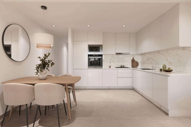 Ático de 2 habitaciones en Centro - Muelle Pesquero, Torrevieja en venta con piscina garaje - 419.000 € (Ref: 10057609)