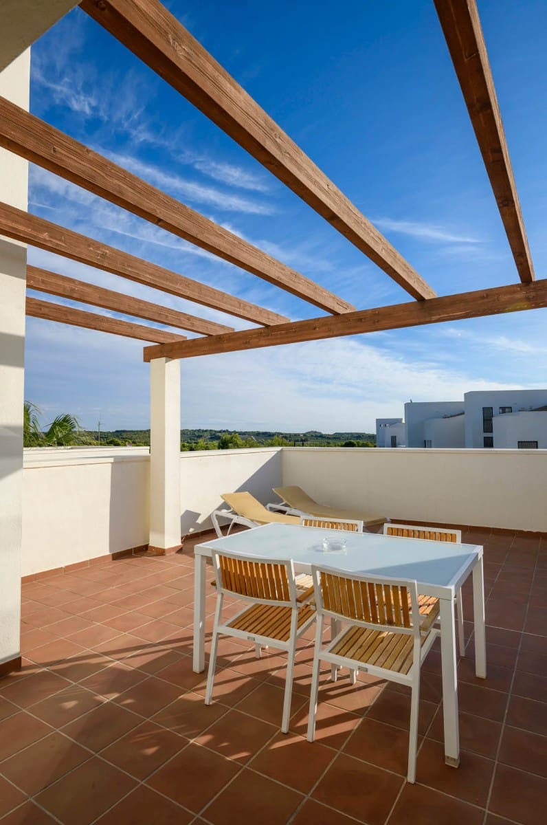 2 Zimmer Apartment zu verkaufen in Las Colinas Golf mit Pool - 289.000 € (Ref: 10075399)