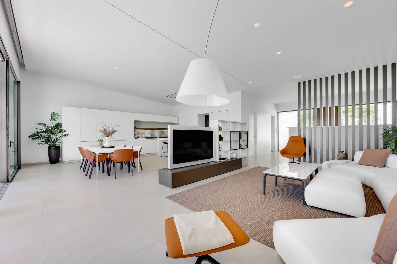 4 makuuhuone Huvila myytävänä paikassa Las Colinas Golf mukana uima-altaan - 2 800 000 € (Ref: 10080539)