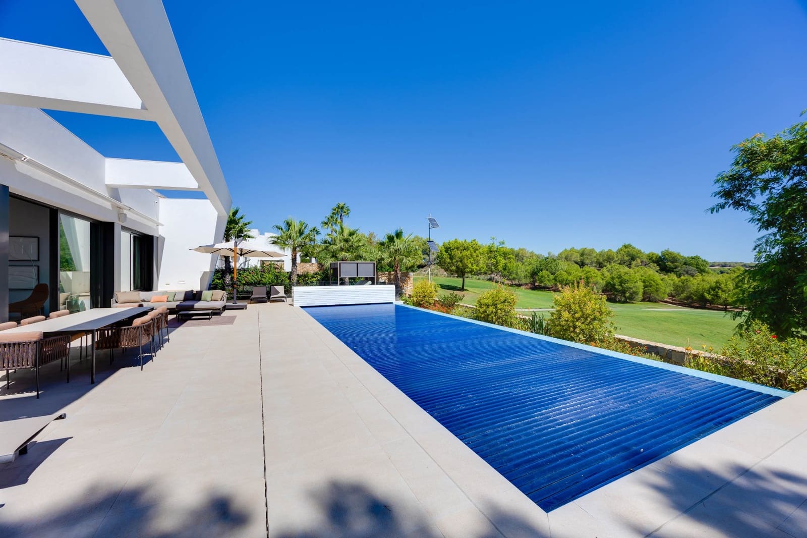 4 makuuhuone Huvila myytävänä paikassa Las Colinas Golf mukana uima-altaan - 2 800 000 € (Ref: 10080539)
