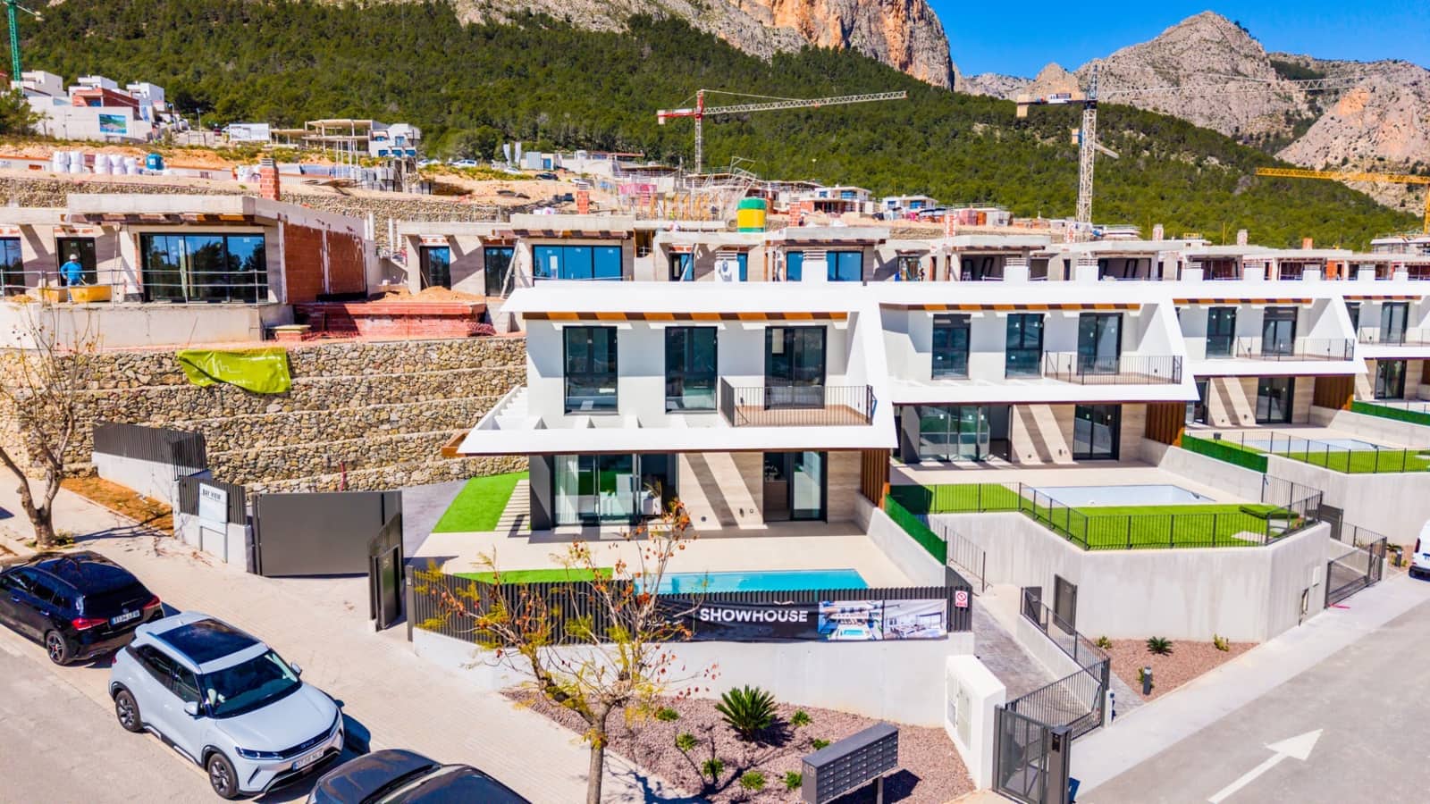 Chalet de 3 habitaciones en Polop en venta con piscina garaje - 579.700 € (Ref: 10103540)