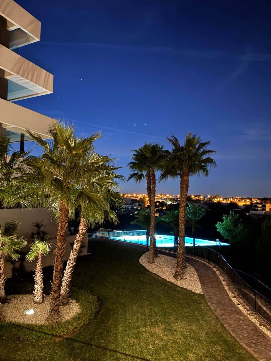 3 quarto Apartamento para venda em Las Colinas Golf com piscina garagem - 865 000 € (Ref: 10110916)