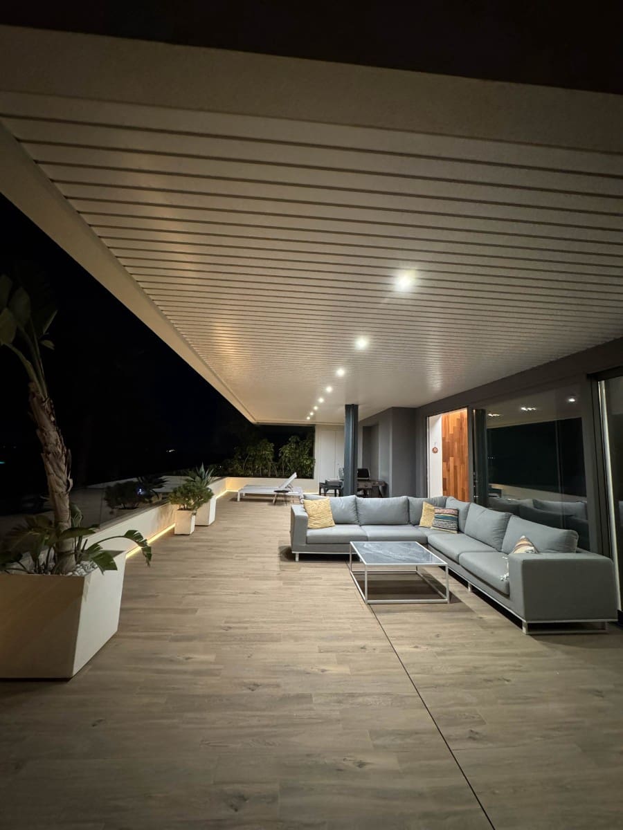3 quarto Apartamento para venda em Las Colinas Golf com piscina garagem - 865 000 € (Ref: 10110916)