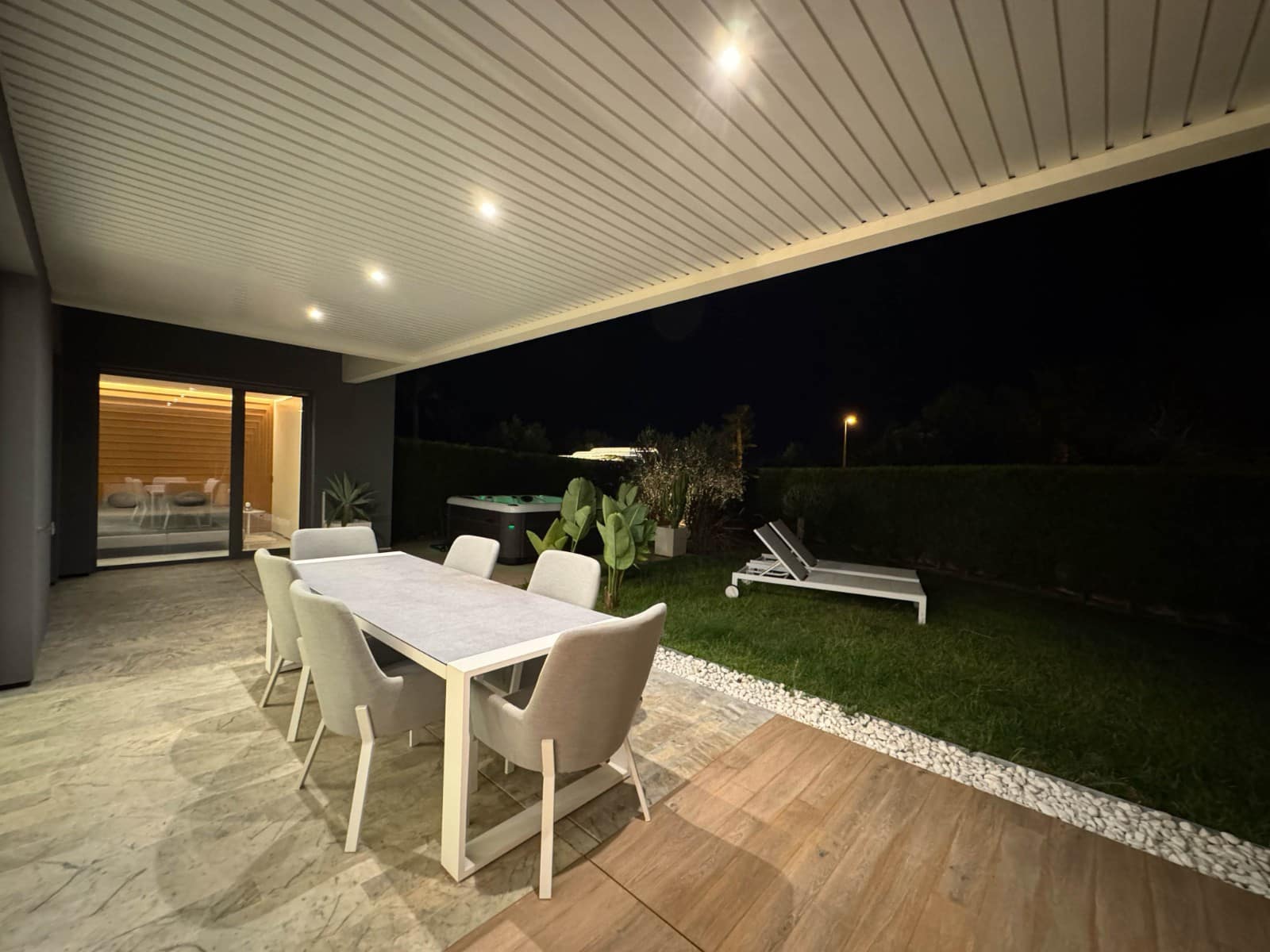 3 quarto Apartamento para venda em Las Colinas Golf com piscina garagem - 865 000 € (Ref: 10110916)