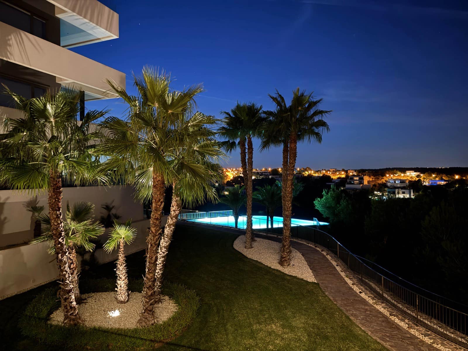 3 quarto Apartamento para venda em Las Colinas Golf com piscina garagem - 865 000 € (Ref: 10110916)