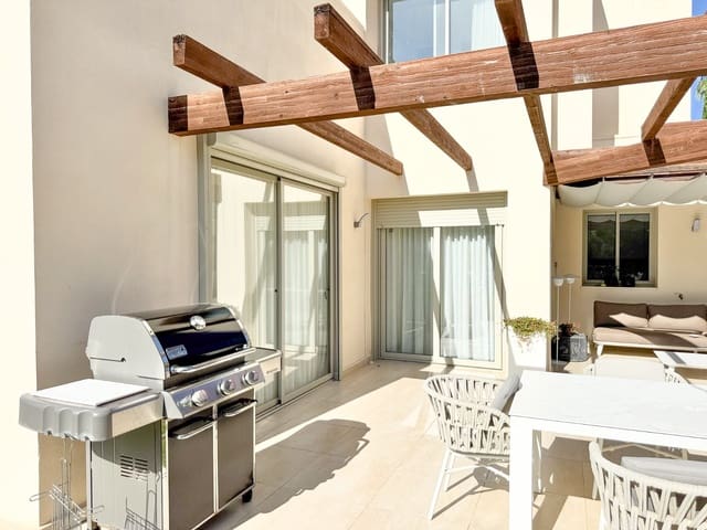 3 sypialnia Willa na sprzedaż w Las Colinas Golf, Orihuela z basenem garażem - 645 000 € (Ref: 10148387)