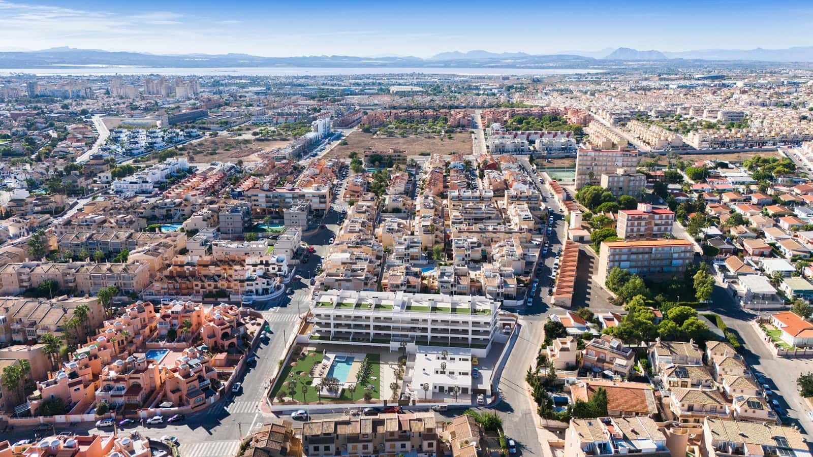 3 soverom Penthouse til salgs i Torrevieja med svømmebasseng garasje - € 499 900 (Ref: 10158561)