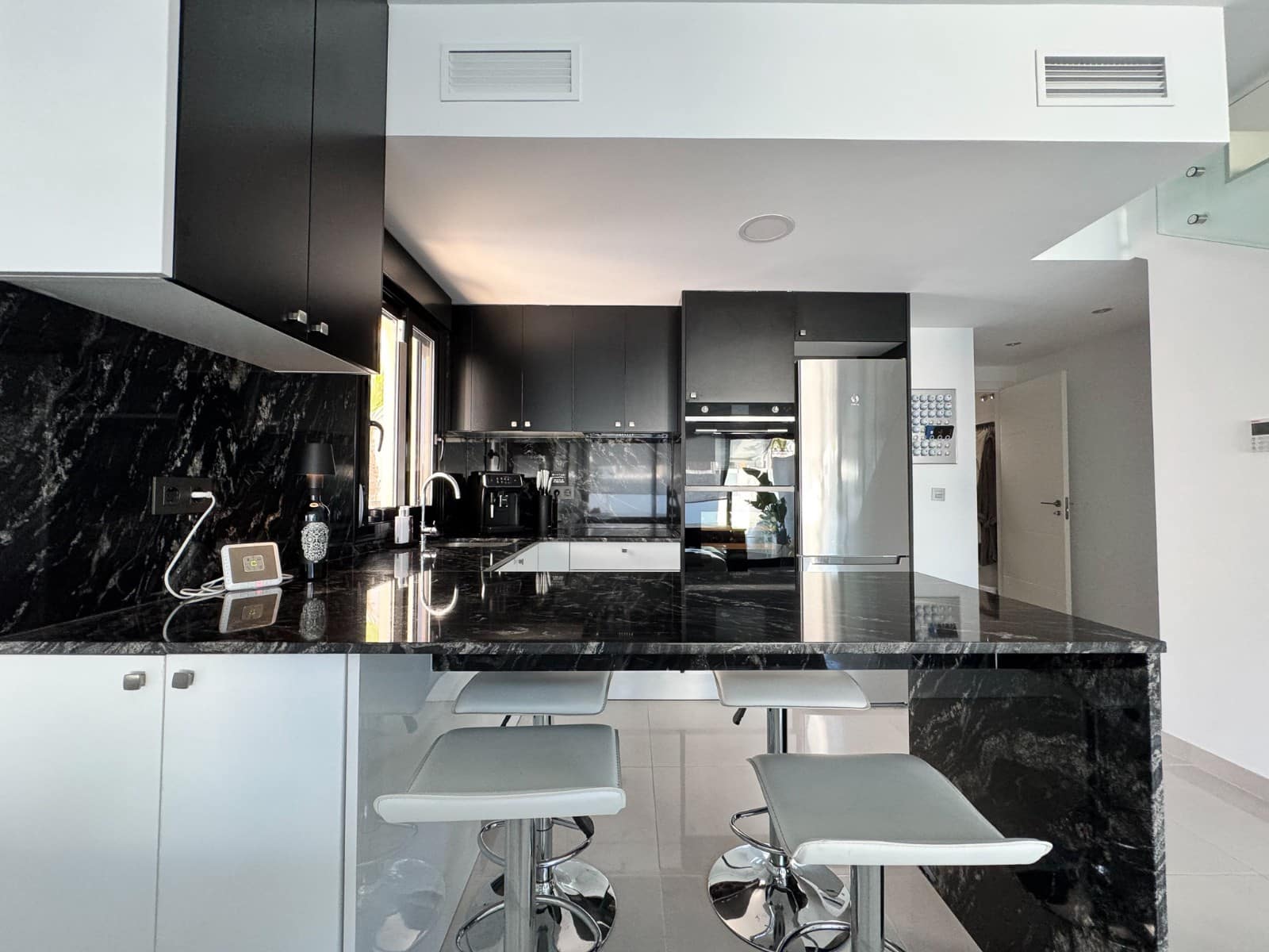 3 sypialnia Willa na sprzedaż w San Pedro del Pinatar z basenem garażem - 395 000 € (Ref: 10175919)