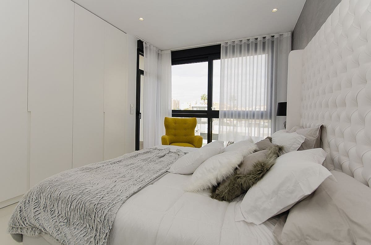 3 bedroom Villa for sale in Campoamor with pool - € 975,000 (Ref: 6687598)