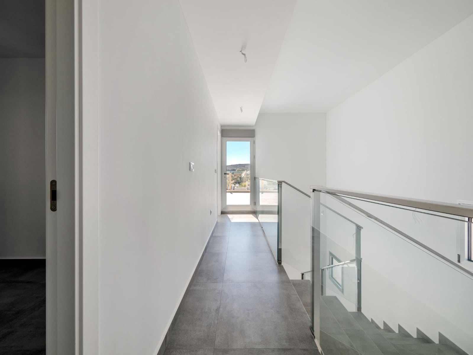 4 bedroom Villa for sale in Algorfa with pool garage - € 669,000 (Ref: 6687615)