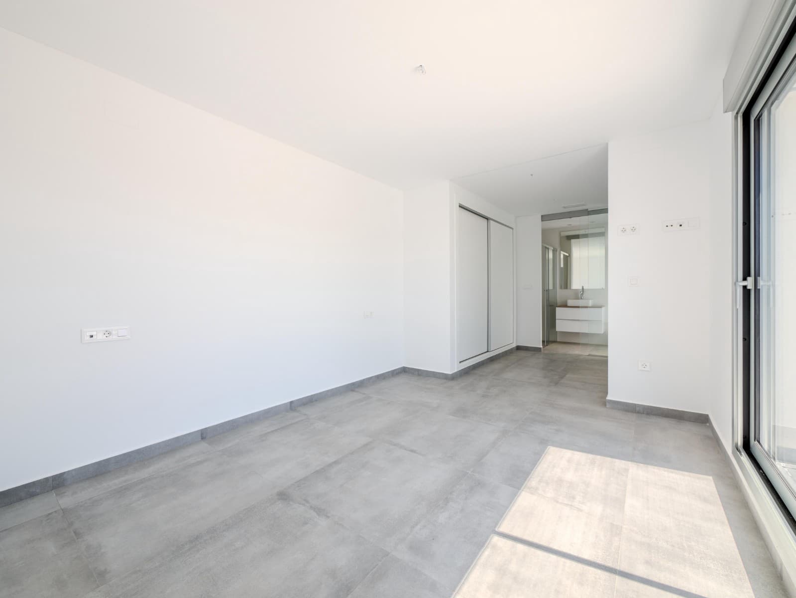 4 bedroom Villa for sale in Algorfa with pool garage - € 669,000 (Ref: 6687615)
