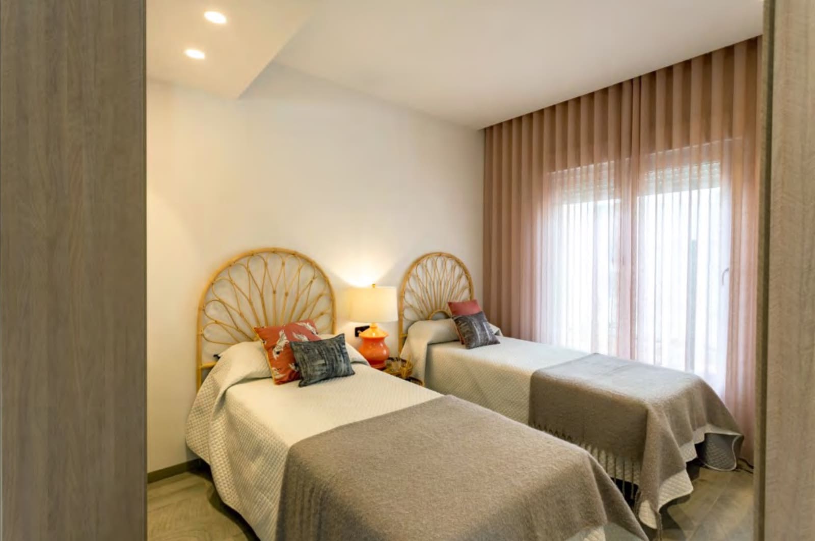 3 bedroom Villa for sale in Algorfa with pool - € 519,000 (Ref: 6687623)