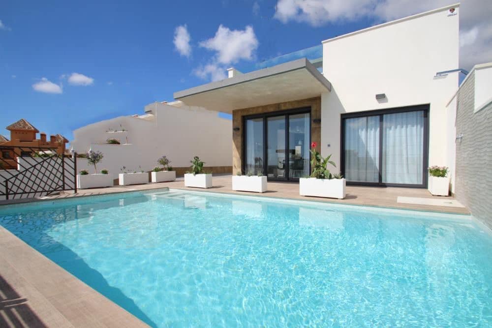 3 bedroom Villa for sale in San Miguel de Salinas with pool - € 630,000 (Ref: 6732527)