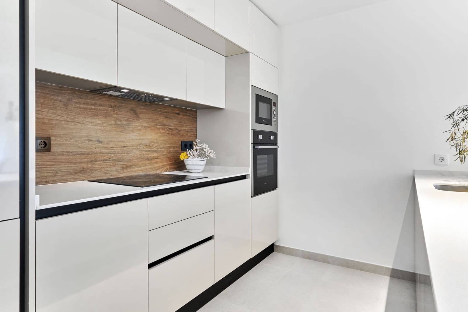 2 slaapkamer Appartement te koop in Torrevieja met zwembad garage - € 360.000 (Ref: 6774831)