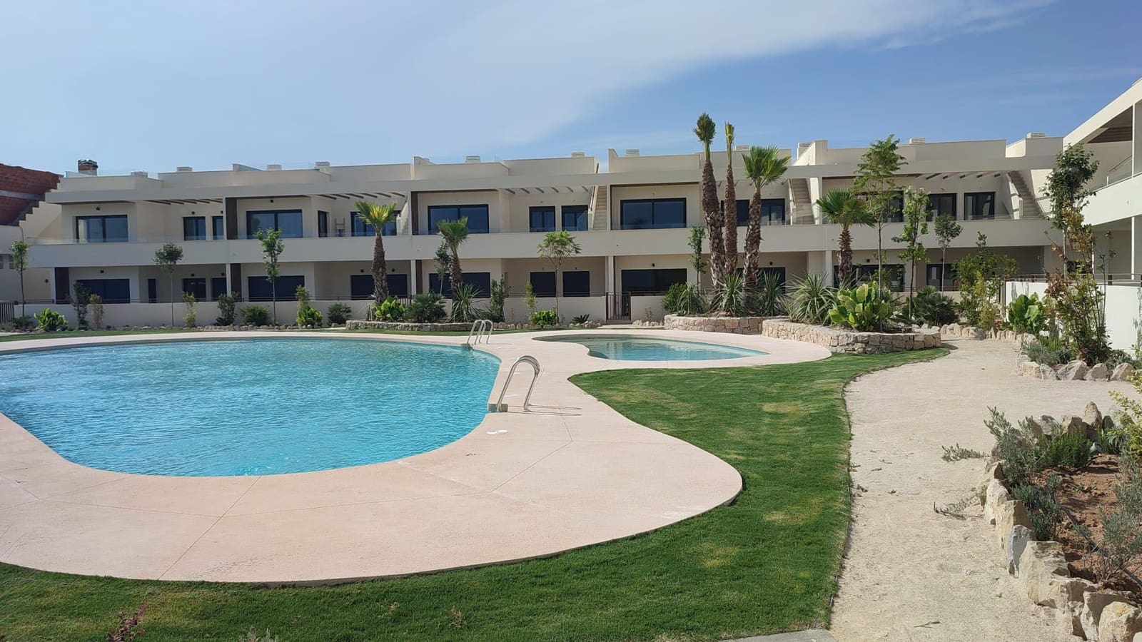 2 slaapkamer Appartement te koop in Torrevieja met zwembad garage - € 360.000 (Ref: 6774831)