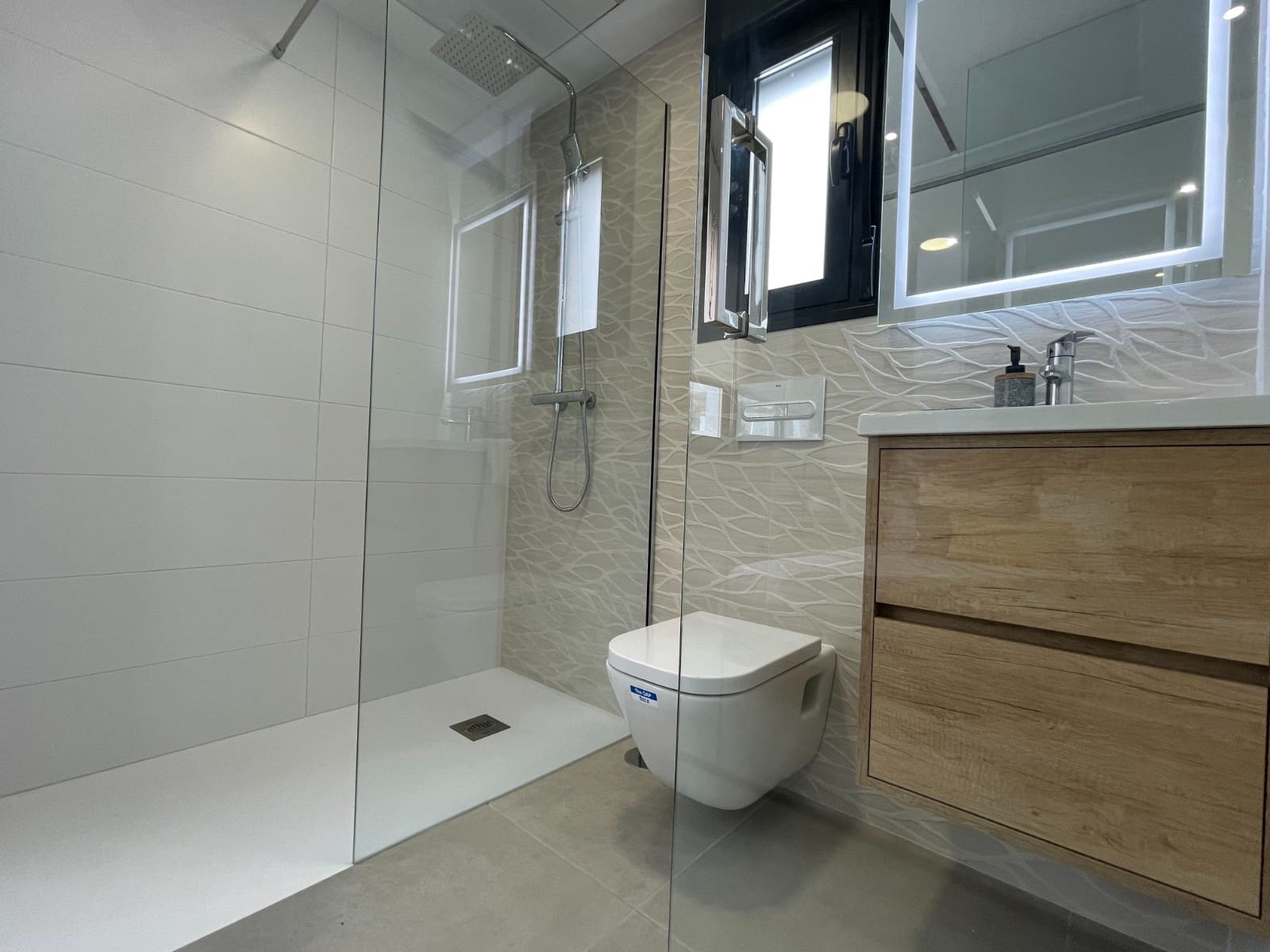 Chalet de 3 habitaciones en Santiago de la Ribera en venta con piscina - 369.950 € (Ref: 6801648)