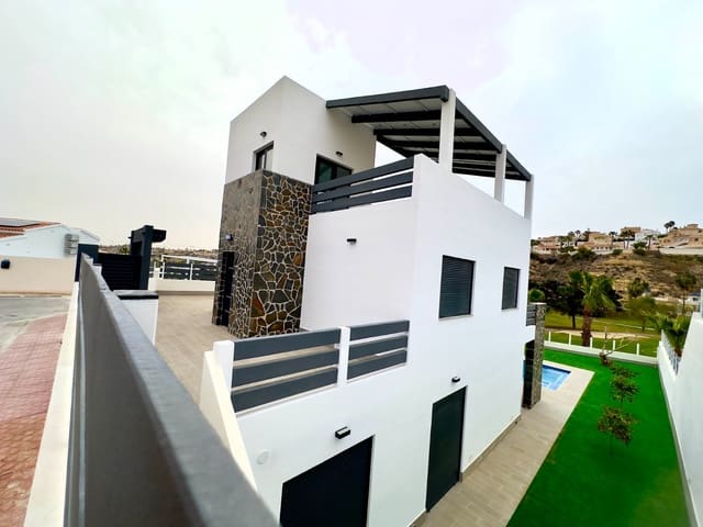 4 bedroom Villa for sale in Ciudad Quesada, Rojales with pool - € 834,000 (Ref: 6834910)