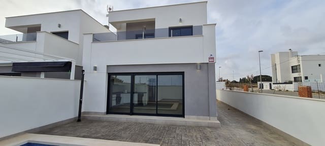 3 bedroom Villa for sale in La Zenia, Orihuela with pool - € 409,900 (Ref: 6848727)