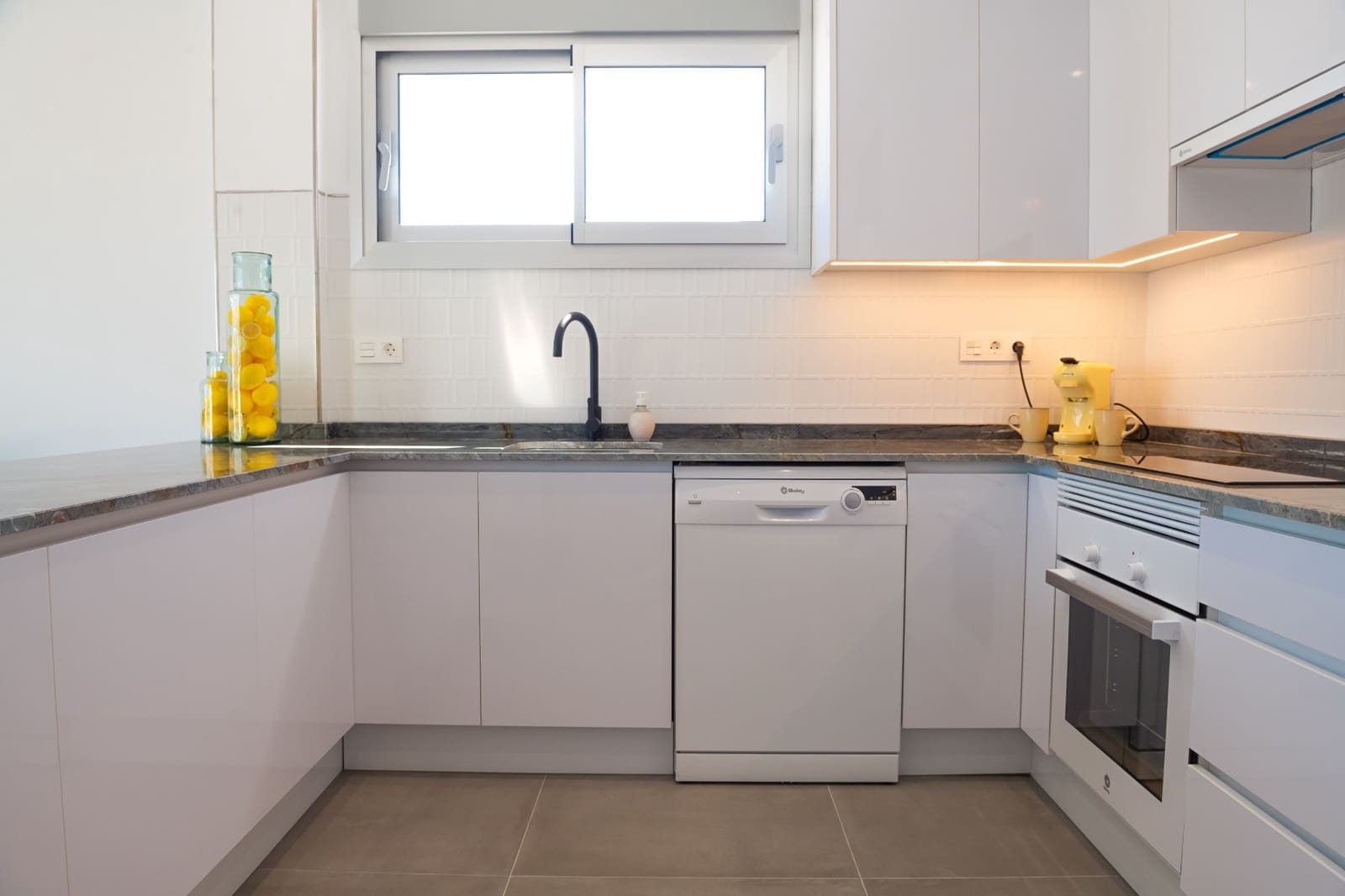 3 bedroom Villa for sale in Los Alcazares with pool garage - € 395,000 (Ref: 6951612)