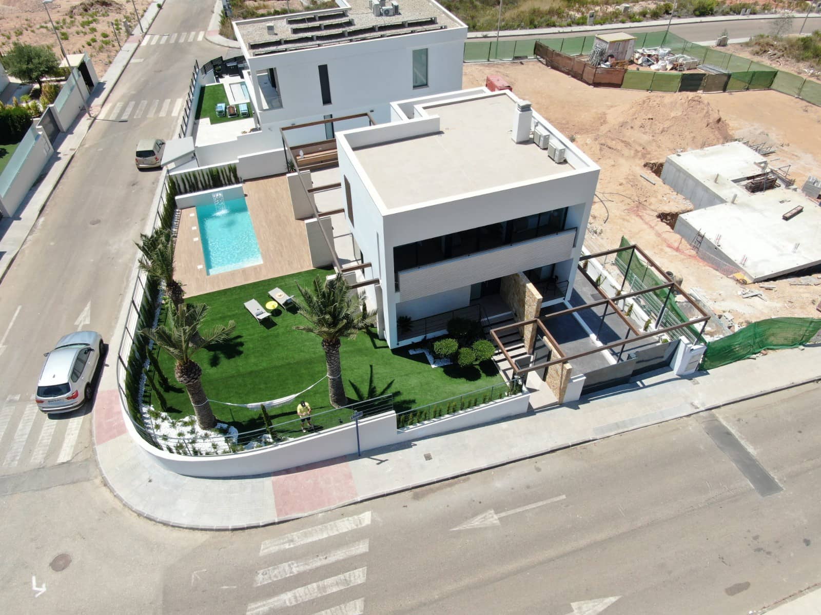 4 slaapkamer Villa te koop in Campoamor met zwembad garage - € 1.250.000 (Ref: 6965709)