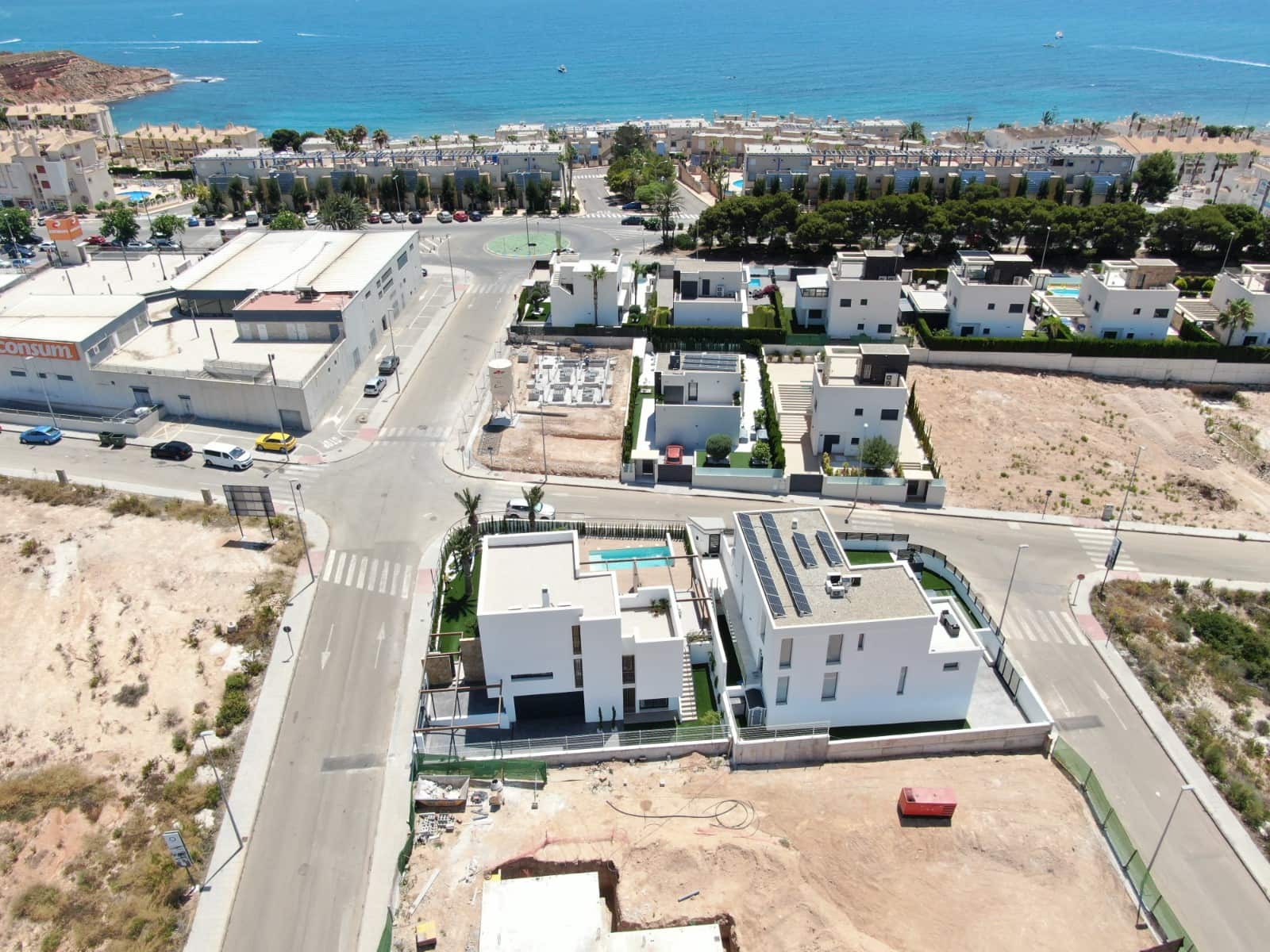 4 slaapkamer Villa te koop in Campoamor met zwembad garage - € 1.250.000 (Ref: 6965709)