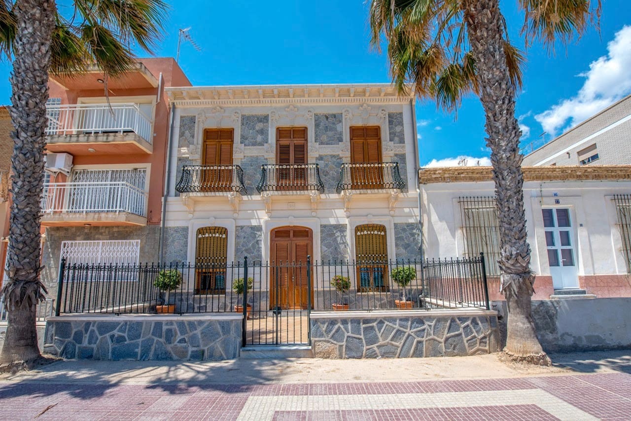 3 bedroom Villa for sale in Los Alcazares with pool - € 383,400 (Ref: 7124663)