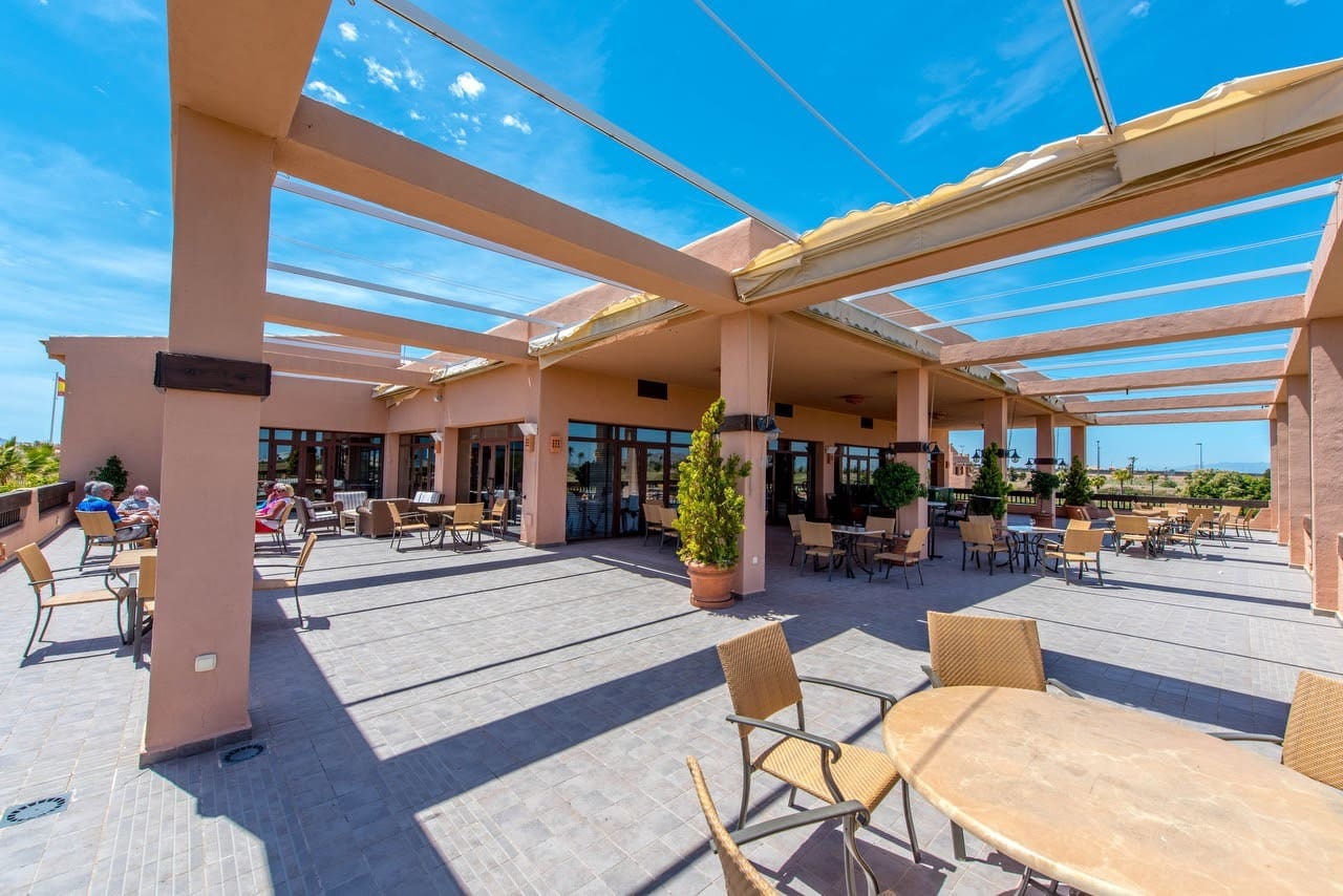 3 bedroom Villa for sale in Los Alcazares with pool - € 383,400 (Ref: 7124663)