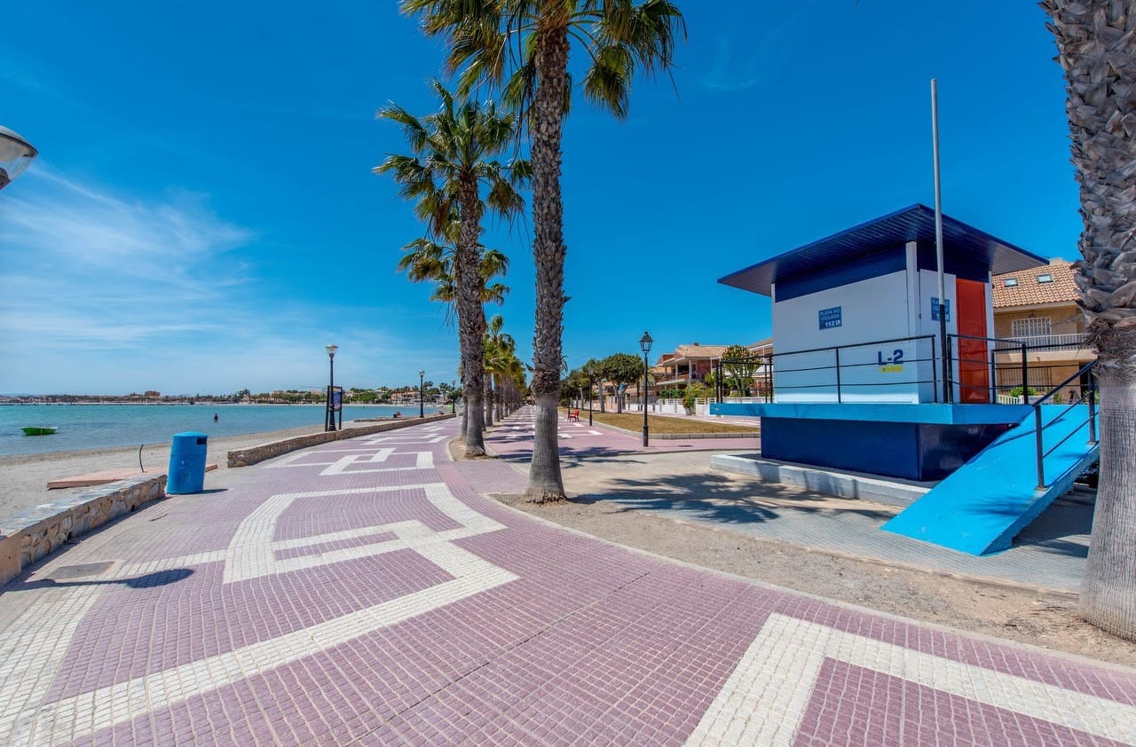 3 bedroom Villa for sale in Los Alcazares with pool - € 382,500 (Ref: 7124664)