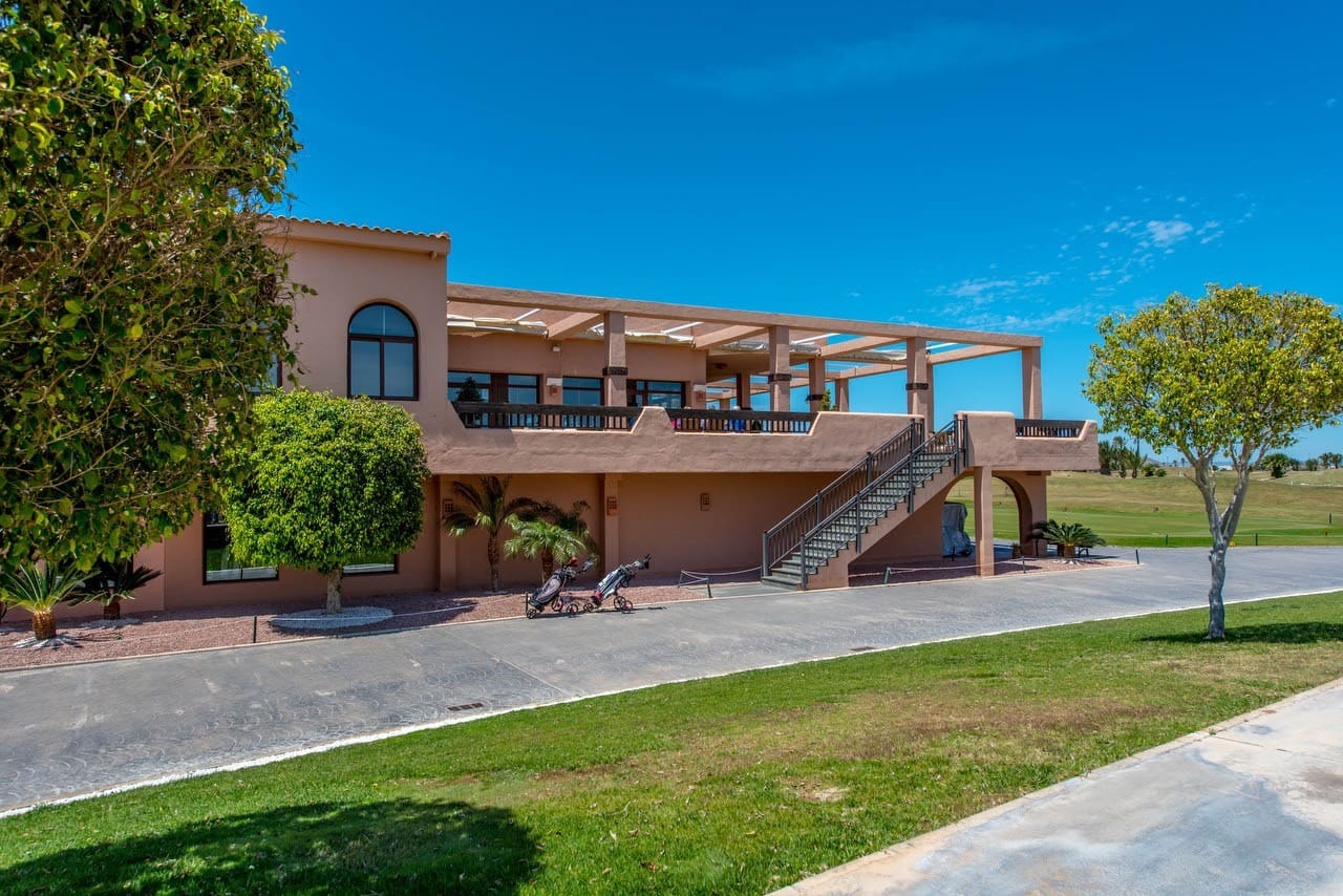 3 bedroom Villa for sale in Los Alcazares with pool - € 382,500 (Ref: 7124664)