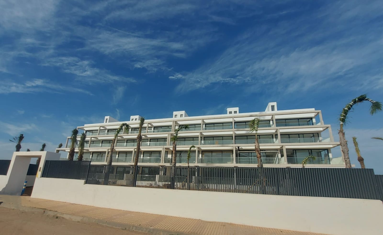 3 soveværelse Lejlighed til salg i Mar de Cristal med swimmingpool garage - € 325.000 (Ref: 7128305)