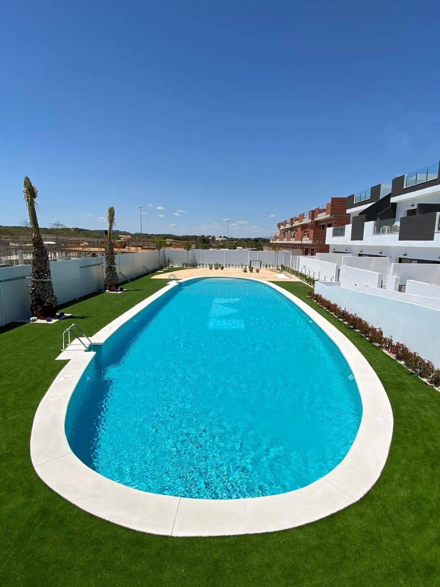 2 bedroom Apartment for sale in Los Balcones with pool garage - € 305,000 (Ref: 7135721)