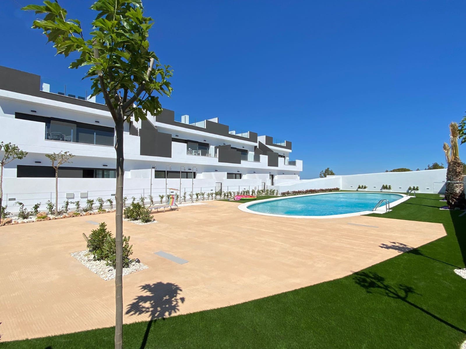 2 bedroom Apartment for sale in Los Balcones with pool garage - € 305,000 (Ref: 7135721)