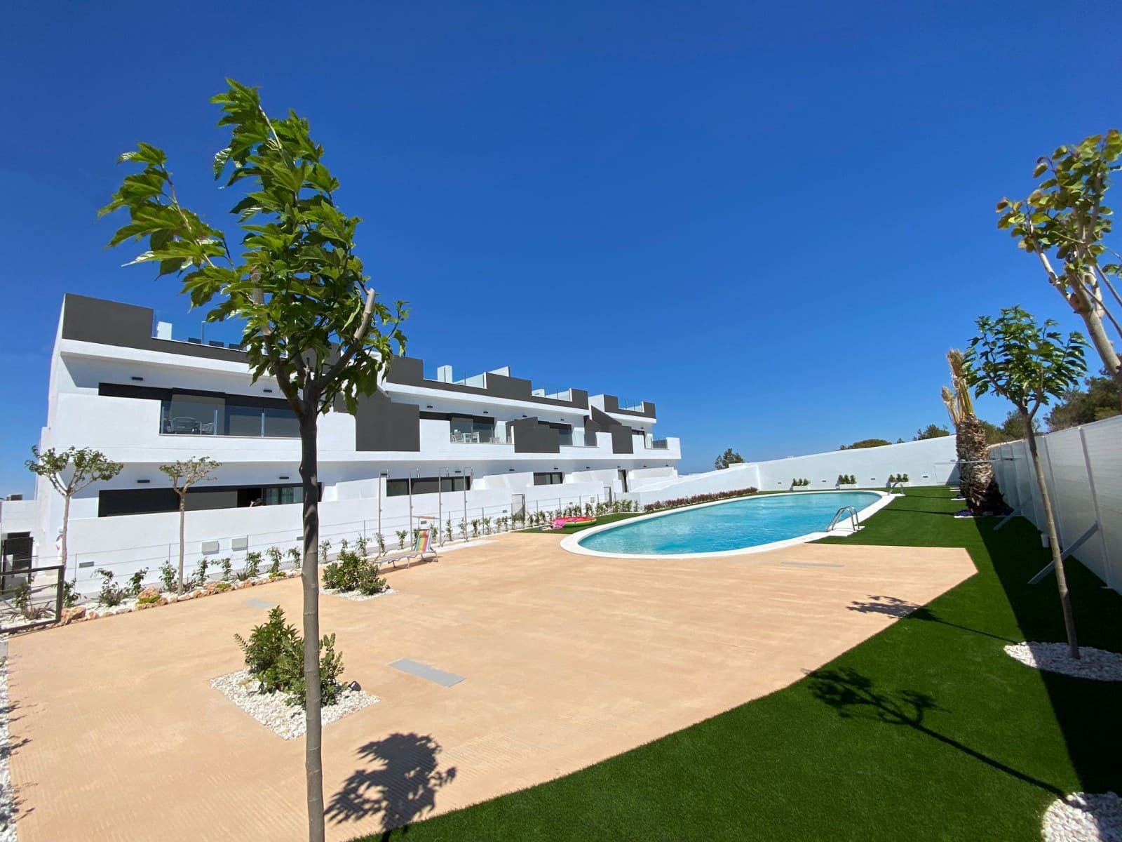 2 bedroom Apartment for sale in Los Balcones with pool garage - € 305,000 (Ref: 7135721)