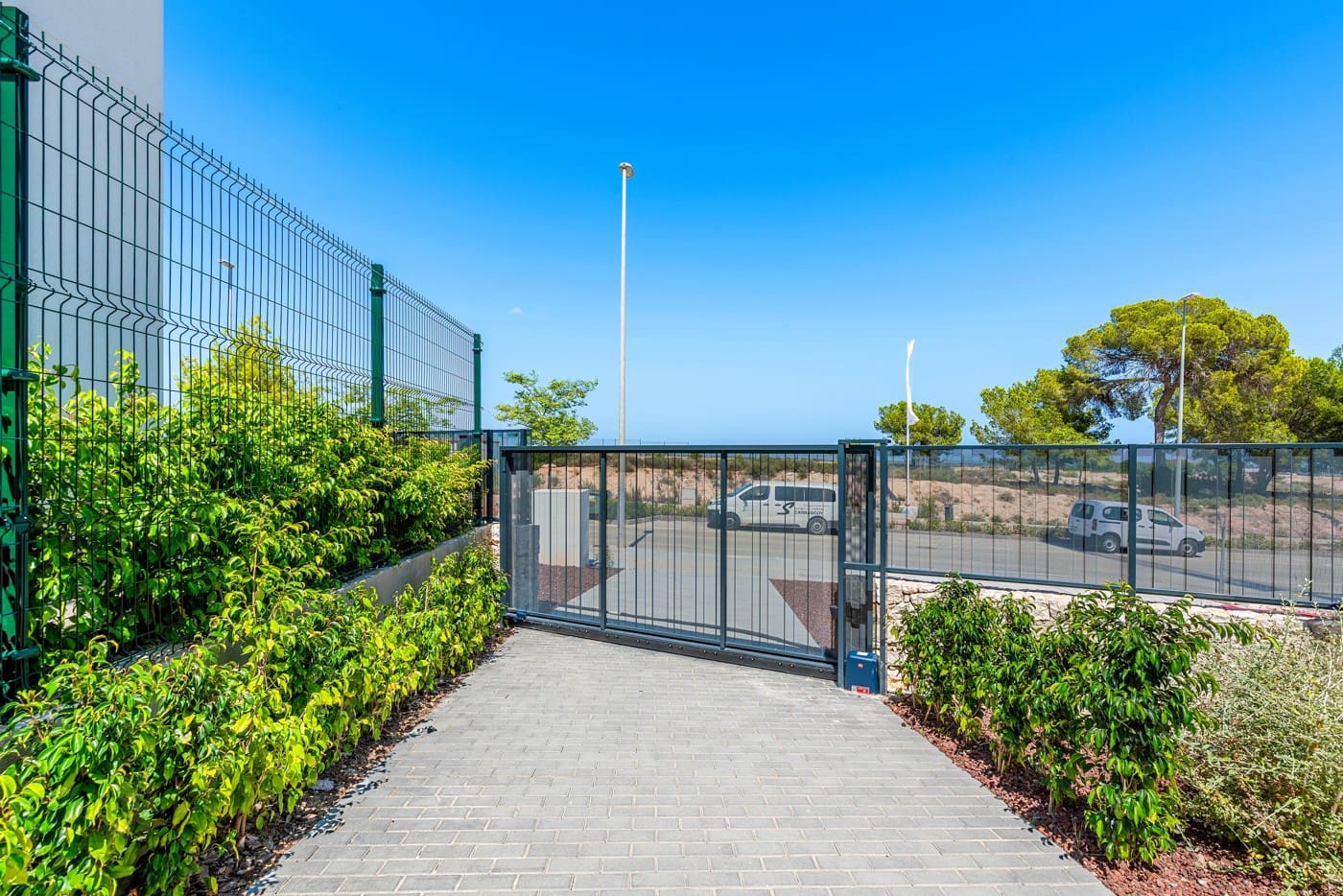 3 bedroom Villa for sale in Pilar de la Horadada with pool - € 698,000 (Ref: 7237050)