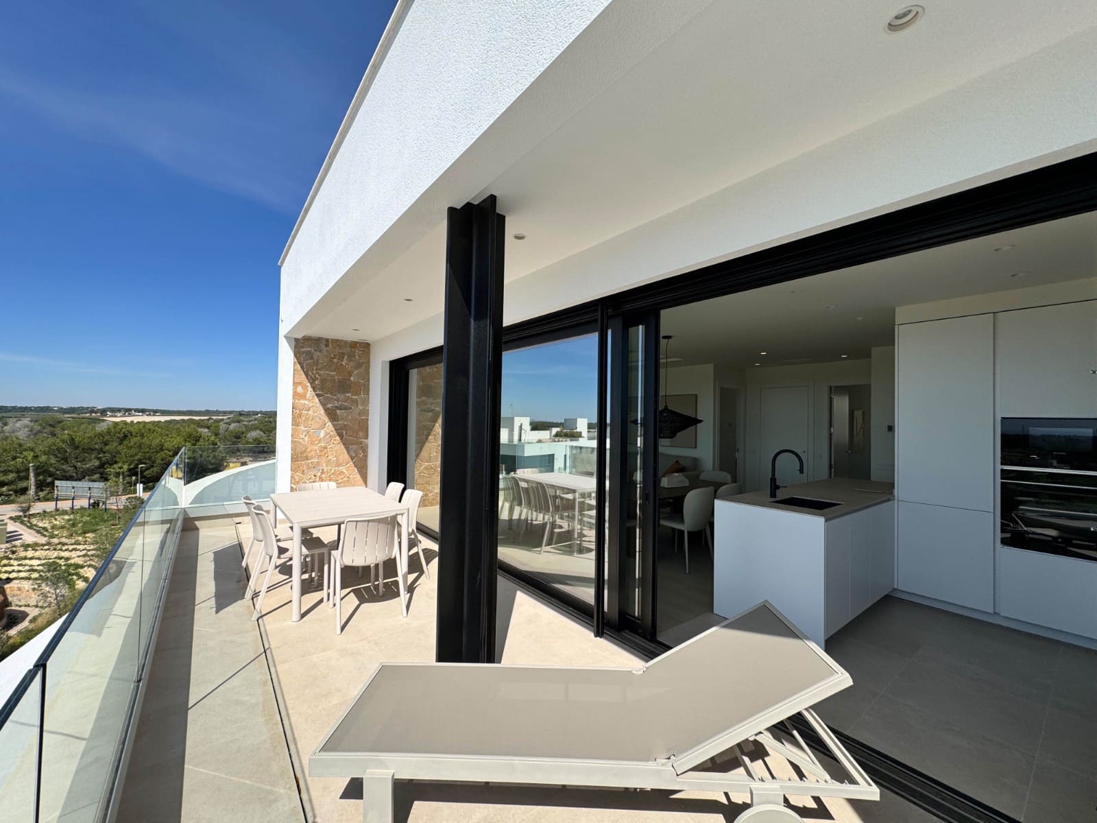 2 slaapkamer Appartement te koop in Las Colinas Golf met zwembad - € 875.000 (Ref: 7253757)