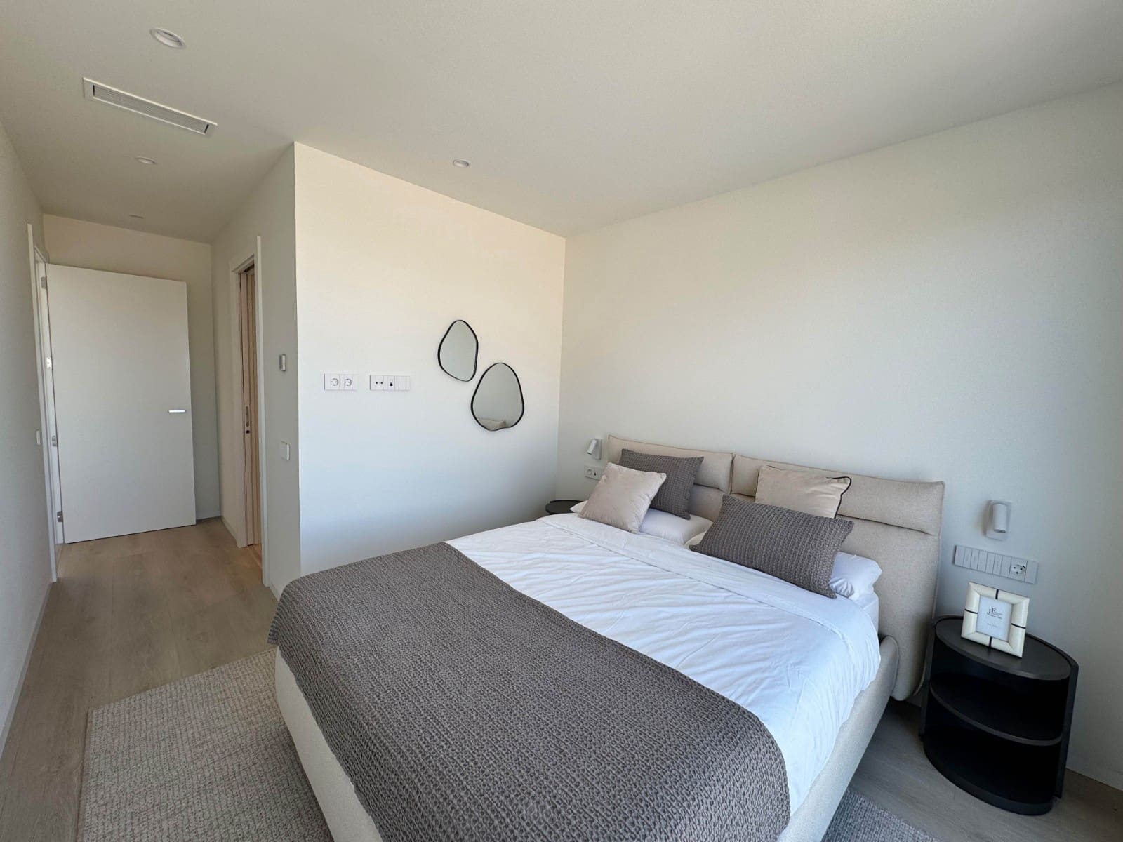 2 slaapkamer Appartement te koop in Las Colinas Golf met zwembad - € 875.000 (Ref: 7253757)
