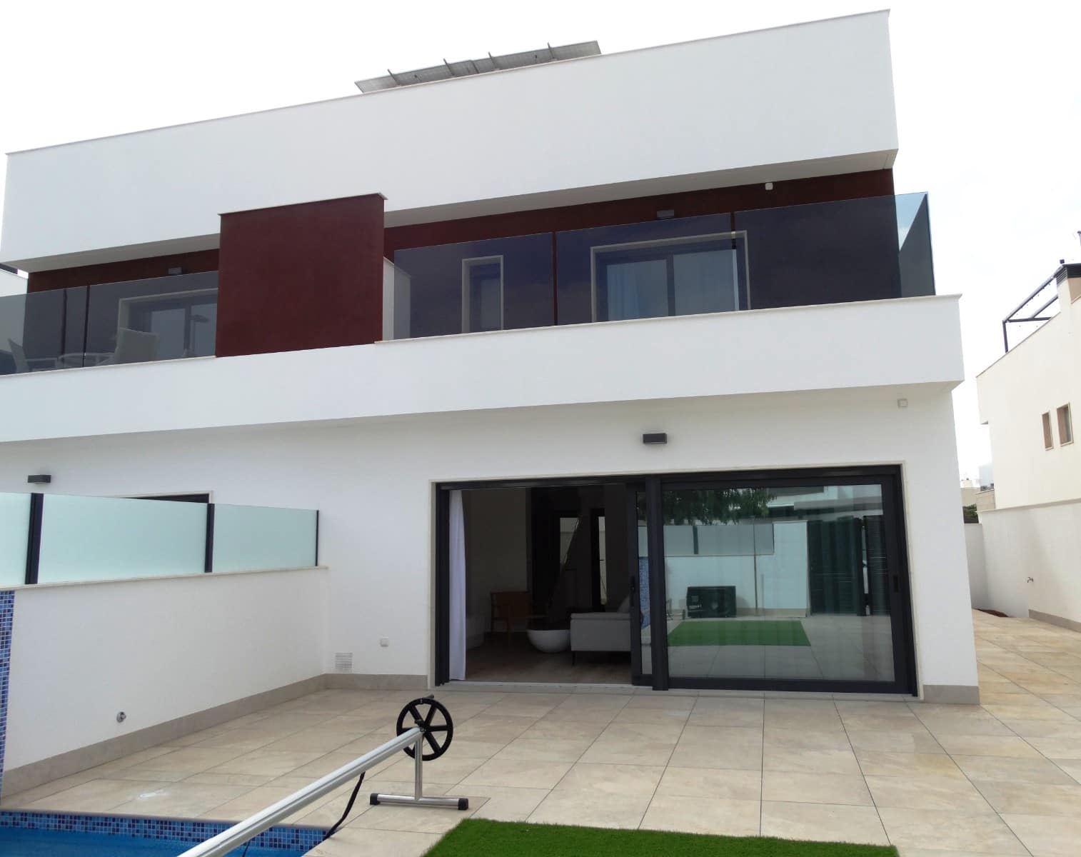 Chalet de 3 habitaciones en Pilar de la Horadada en venta con piscina - 379.900 € (Ref: 7287780)