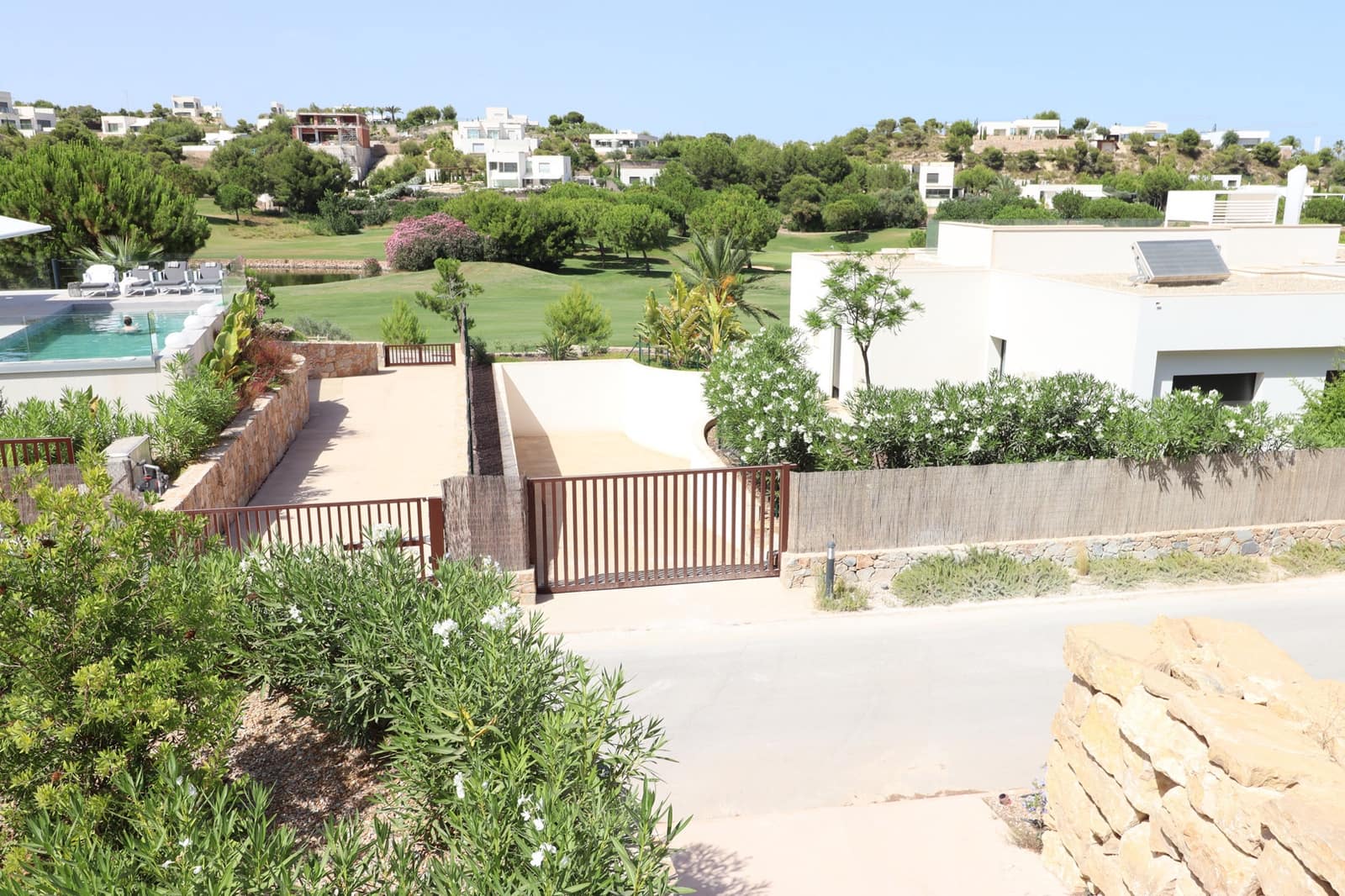 3 sovrum Villa till salu i Las Colinas Golf med pool - 1 490 000 € (Ref: 7359037)