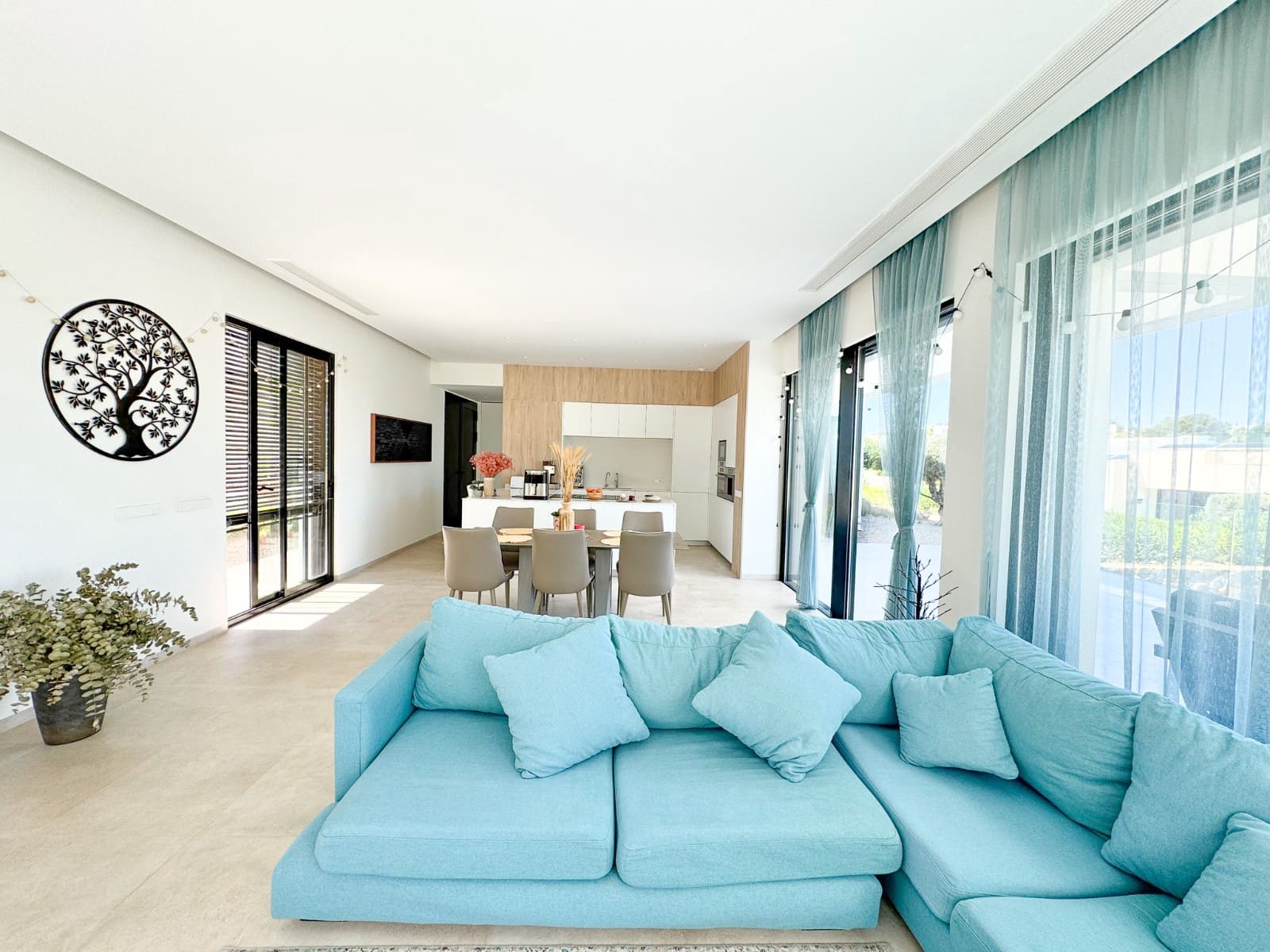 3 sovrum Villa till salu i Las Colinas Golf med pool - 1 490 000 € (Ref: 7359037)