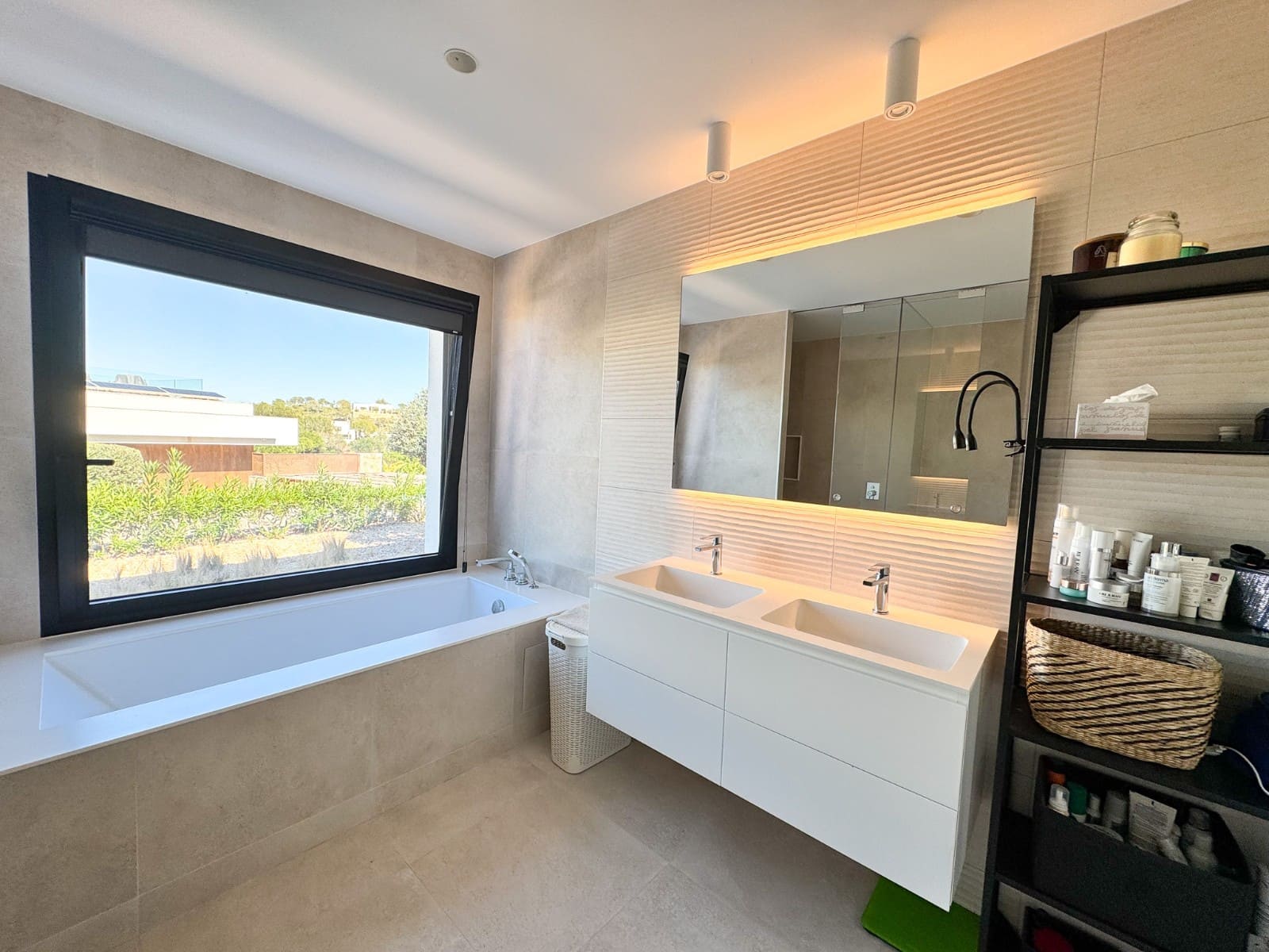 3 sovrum Villa till salu i Las Colinas Golf med pool - 1 490 000 € (Ref: 7359037)