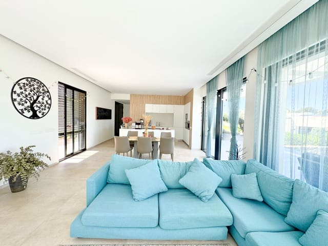 3 soveværelse Villa til salg i Las Colinas Golf, Orihuela med swimmingpool - € 1.490.000 (Ref: 7359037)